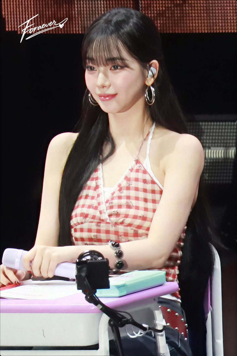 Foraever_411's tweet photo. 260720

#aespa #에스파
#Karina #카리나 https://t.co/IRMJj9Ksaf