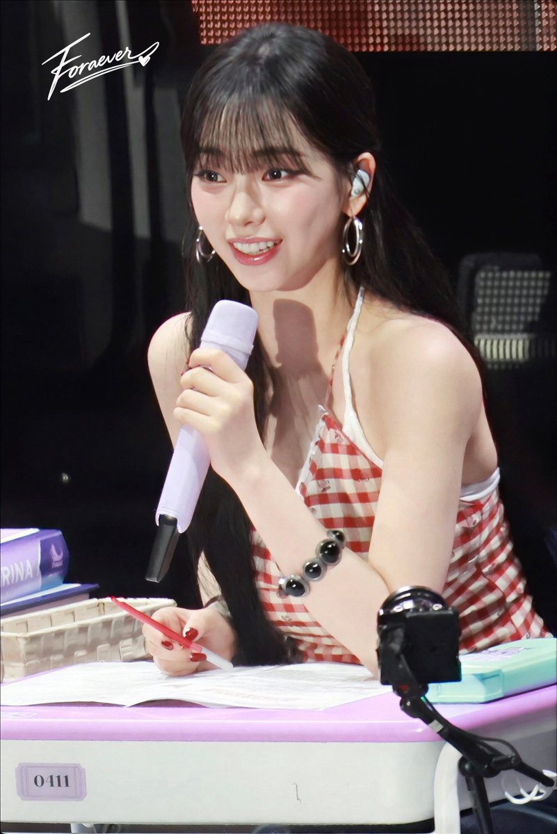 Foraever_411's tweet photo. 260720

#aespa #에스파
#Karina #카리나 https://t.co/IRMJj9Ksaf