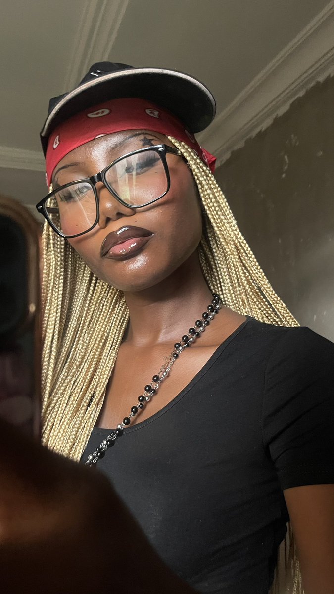 classicwuraa's tweet photo. Blonde>>> https://t.co/ih8zM2KkkF