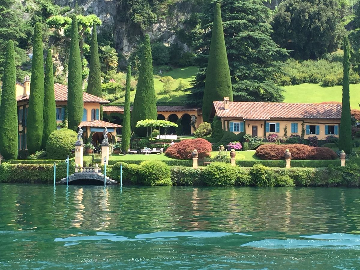 naturehealyou's tweet photo. Lake Como, Italy https://t.co/TpXBKhsA9G