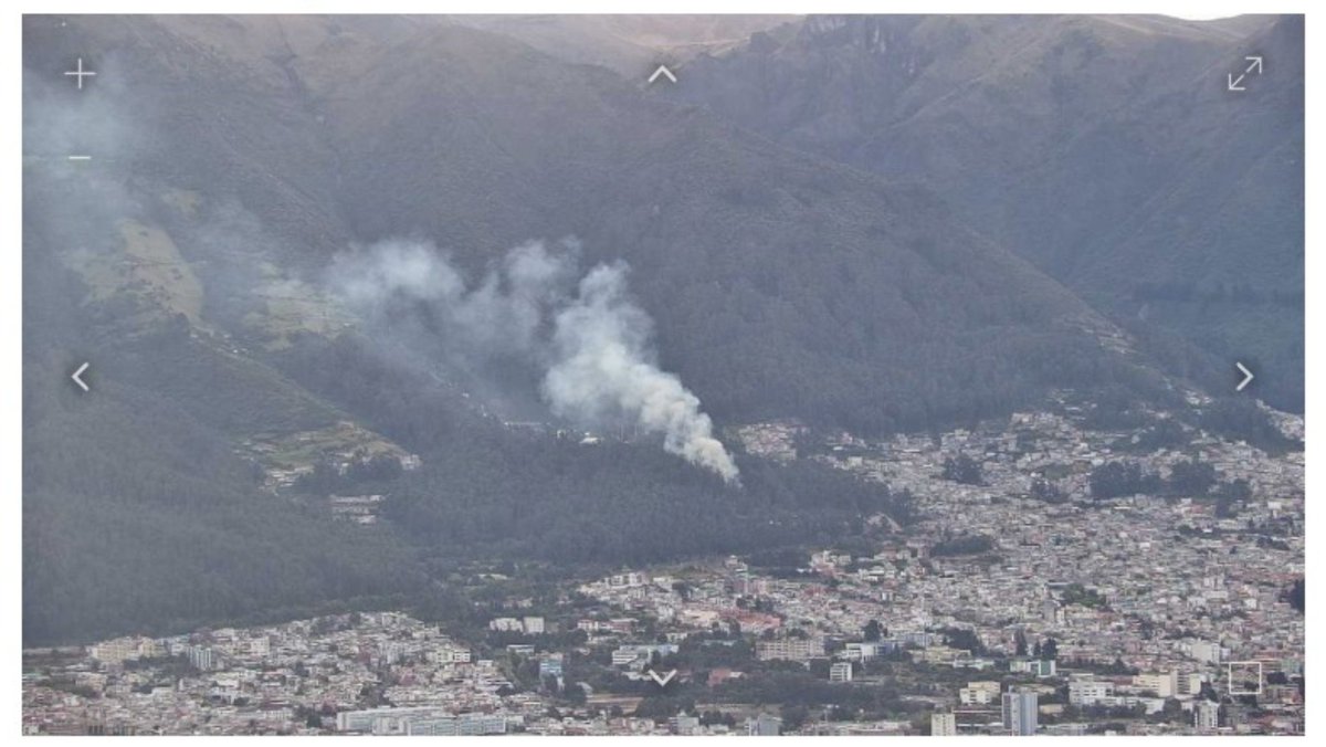 BomberosQuito's tweet photo. 🧑🏼‍🚒 #Ahora | Atendemos una emergencia por una quema en el sector del Teleférico. 

👉🏼 Nuestro equipo se encuentra en el lugar realizando labores de control. 

#NoticiaEnDesarrollo https://t.co/AtWPDJeFtE