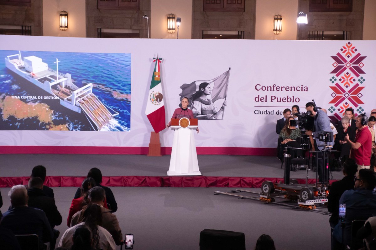 Secihti_Mx's tweet photo. @Claudia_Shein @SEMARNAT_mx @SEMAR_mx @FonaturMX En representación de la titular de #Secihti, @rosauraRuiz4, la Dra. Edith Calixto destacó que, a través de la #RedEcos, se coordina una agenda con más de 150 especialistas de diferentes países para desarrollar soluciones sostenibles a este fenómeno. ➡️2/3 https://t.co/21B1V3OFDx
