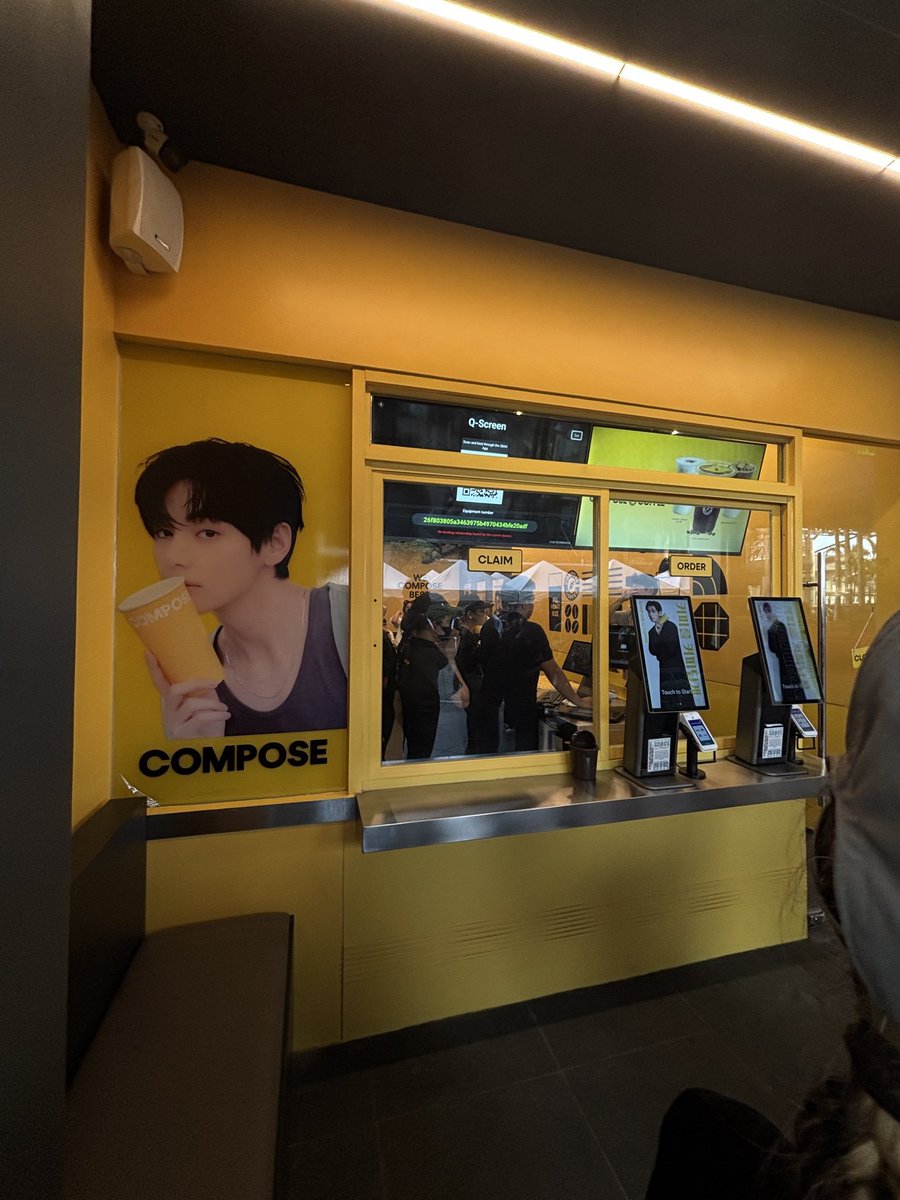 KTH_PHILIPPINES's tweet photo. It's happening!!!
The line thoπ goodluck sa aking mga paaπ€·
#ComposeCoffeePH
V FOR COMPOSE COFFEE
COMPOSE COFFEE MODEL V
#TaehyungxComposeCoffee
#VxComposeCoffee
Ctto πΈ https://t.co/mDwjbhIql1