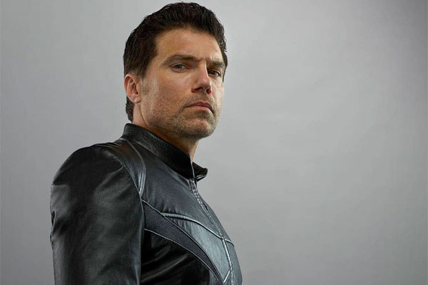 InhumanUpdates's tweet photo. Anson Mount on Black Bolt's and the Inhumans' future in the MCU.

"Yeah. Kevin and I had a couple of conversations, and they have bigger fish to fry than that, but you never say no."

(via https://t.co/uHGzU6yGlI) https://t.co/EvMpDFIFWC
