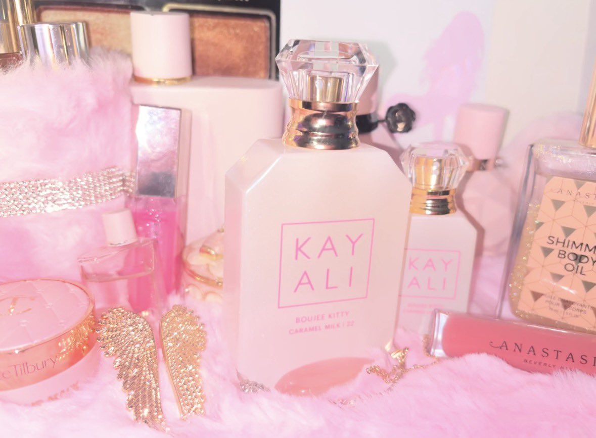 mystical_aries's tweet photo. bought the full size of boujee kitty, literally my favorite caramel fragrance. it’s so sweet and yummy https://t.co/dI6P30WjLX