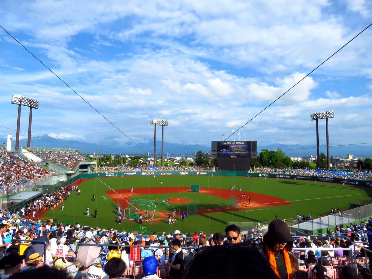 yamato_11_01's tweet photo. 神球場は富山にもありました

内野席から見える景色がとっても良かったです
#富山市民球場
#アルペンス���ジアム
#マイナビオールスターゲーム2026
#プロ野球 https://t.co/HE6Vyx3TGd