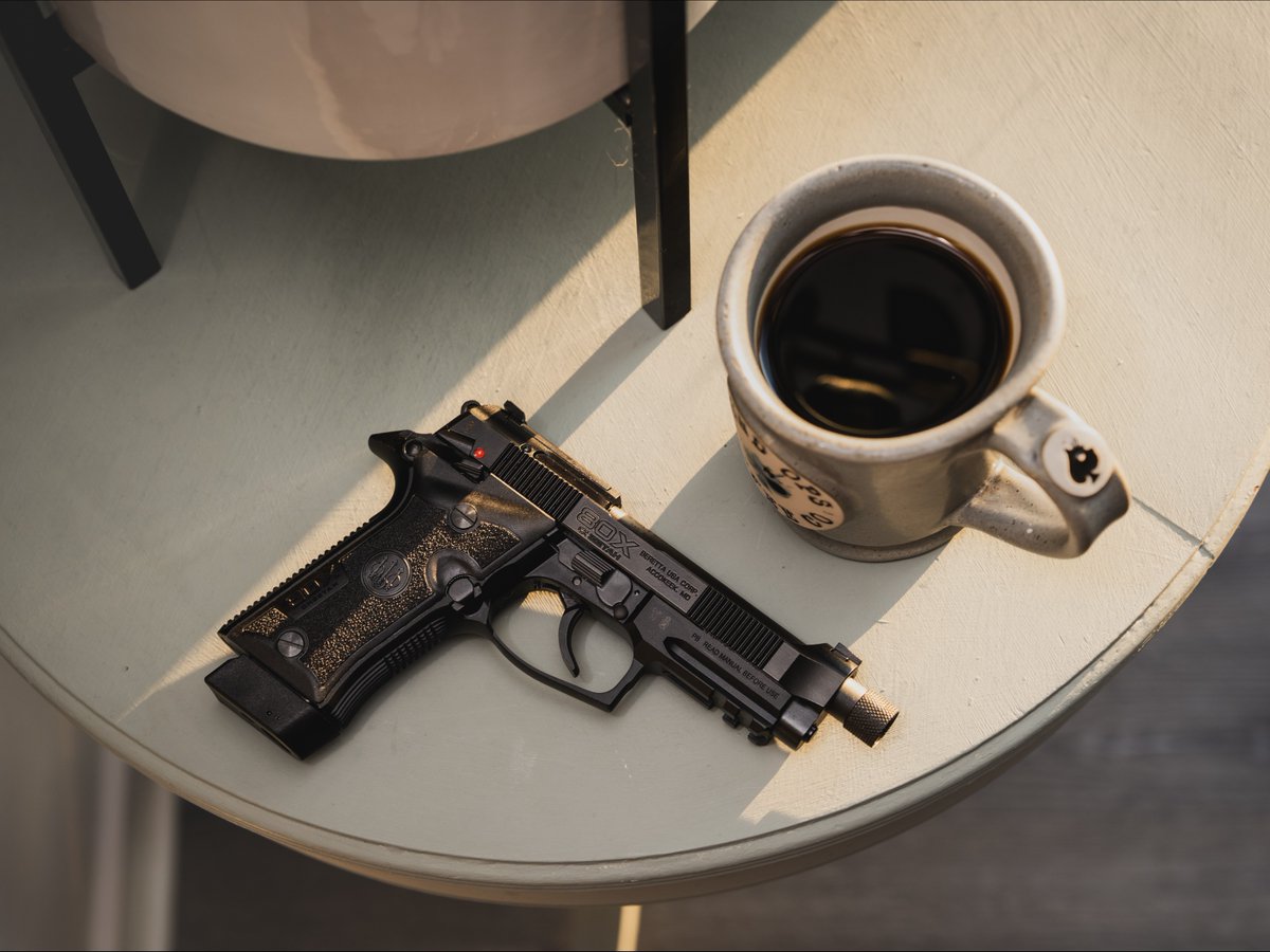 Beretta_USA's tweet photo. I take my EDC like how I take my coffee. 😉 https://t.co/gojtS8PliV
