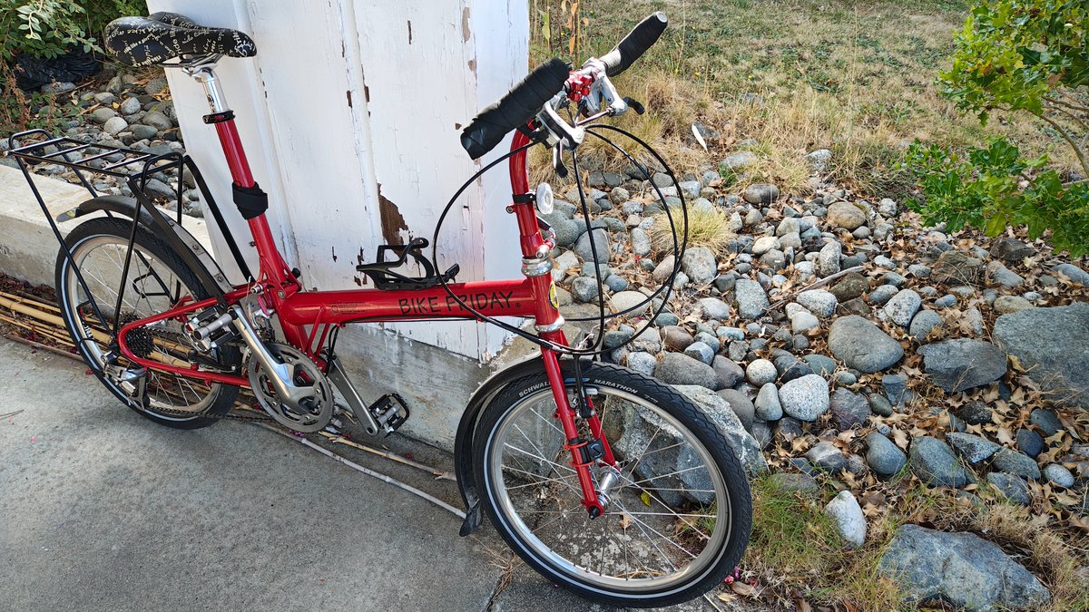 dcaoyuan's tweet photo. Bike Friday Pocket Crusoe. https://t.co/rEC7babdbz