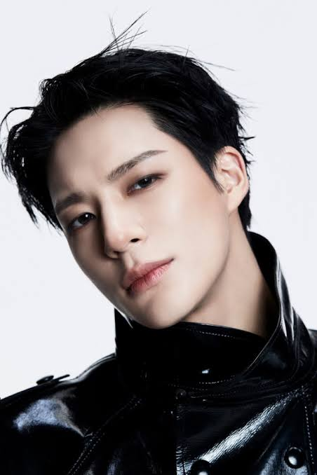 pannchoa's tweet photo. Male trainee goes viral for looking like the perfect mix between Jeno and Haechan
https://t.co/3loNcoxxli https://t.co/jGGnfa3hZA