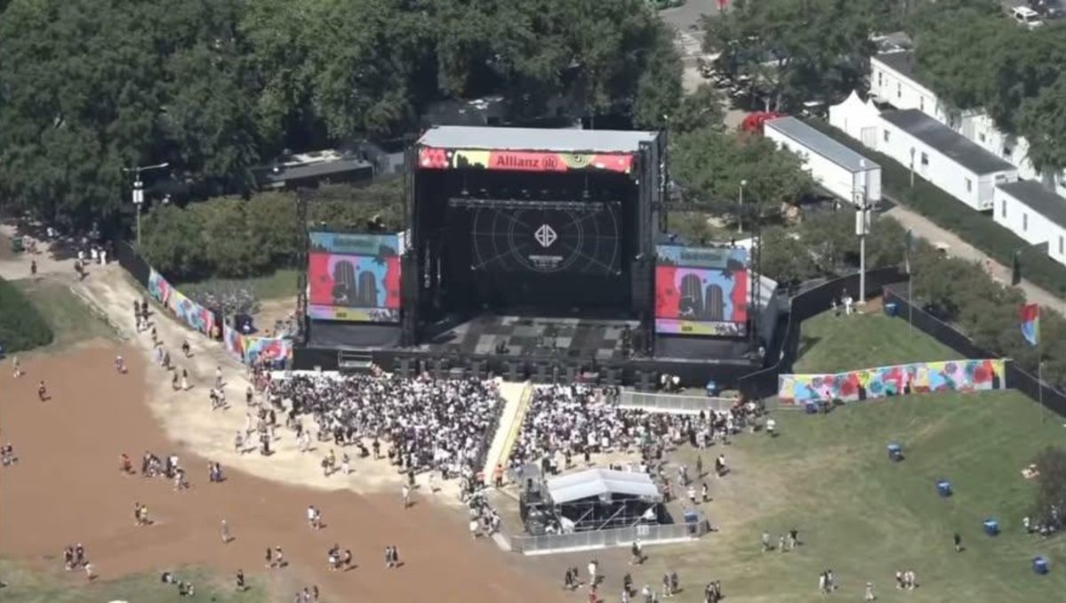 yesitisprecious's tweet photo. Some things to think about before speaking, negatively, about crowd size:

1. Lollapalooza is held every summer. Not spring, fall, or winter. Summer.

2. All Lollapalooza stages are outdoors. So rain or shine (except, of course, if the weather is extreme), the show must go on.

3. SB19 were given the 3:30 pm to 4:30 pm timeslot. Do you understand how unbearably hot that can be during the summer in the U.S.? Lolla attendees were reporting how their phones were overheating and how one passed out due to the heat.

5. Except between Pearly Drops and Bad Nerves, there was a 1-hr-gap on the Allianz stage between artists. Compared to other festivals that have a 30, 45-minute-gap between sets on the same stage, Lollapalooza's is usually 45 minutes to 1 hour, with 30-minute-gaps happening only for a few artists in the line-up that don't have a complicated set-up.

6. The 45-minute-to-1-hr-gap then gives Lolla attendees a chance to head to different stages and watch other artists.

So that crowd you see at the attached photos? That is all SB19's.

In that heat? Those were not fans who were reserving their spot at the barricade for the next artist. 🧏🏻‍♀️

Those were all fans and casuals, alike, including ones who mentioned having heard how SB19 was a must-see and who ended up saying the five were their Lollapalooza highlight of the day. ✨️

SB19PALOOZA FESTIVAL
@SB19Official #SB19
#SB19atLollapalooza