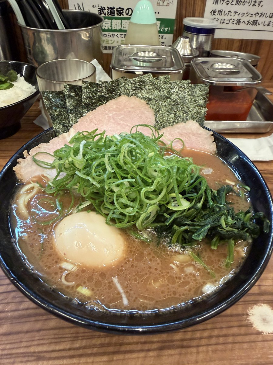 h_mini98's tweet photo. 中野〜あっついね https://t.co/zn1HlZwfIa