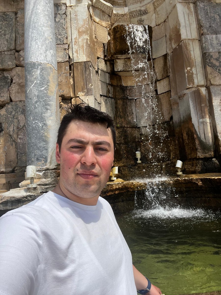 Cuck1hk's tweet photo. @kulis_magazin Bekarım böyle evde temizlik yaparken rahat takilcak beni cuck yapcak manit veya eşim olsun lütfen yaş 27 usak ta yaşıyorum dekolteli giysin istediği erkeği evimde eylesin isterim varsa böyle biri tanışalım mümkünse evlenelim https://t.co/mhPejiuJzH