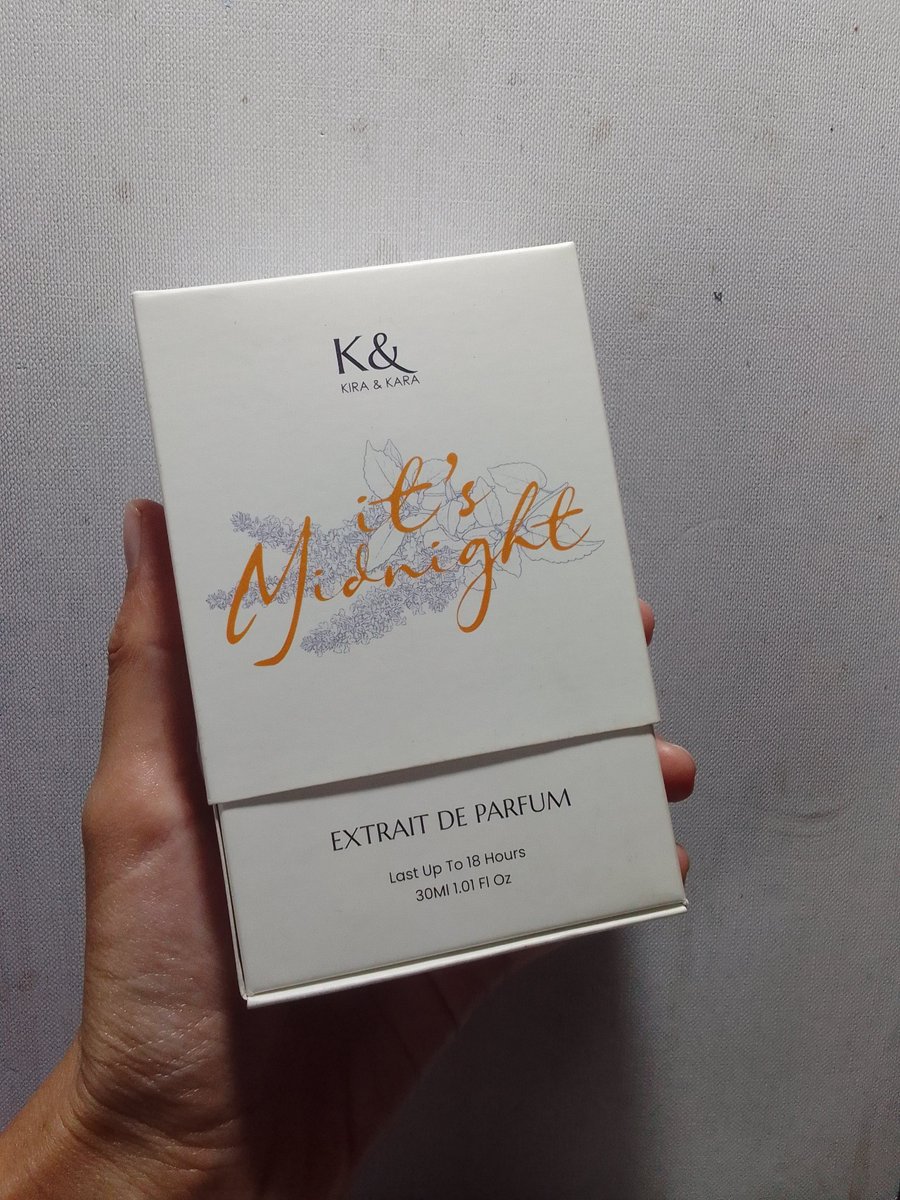 akunhida's tweet photo. guys kalian lebih suka parfum yang manis creamy
atau yang berbunga bunga👀 https://t.co/Mnwdhon4gu