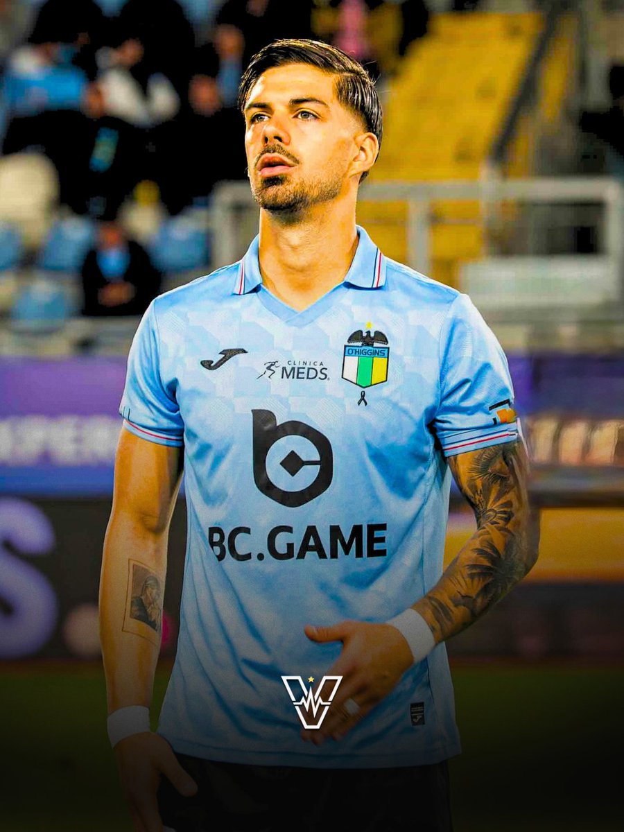 VÉLEZ LATE tweet media