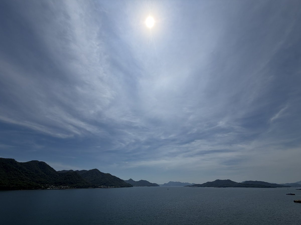Jinx624's tweet photo. 海は見ている、世界の始まりを https://t.co/kBZ7z1BIxf