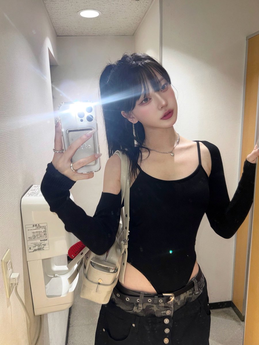 vampire_emii's tweet photo. 🧛🏻‍♀️🦇 https://t.co/gjHWCOdCaF