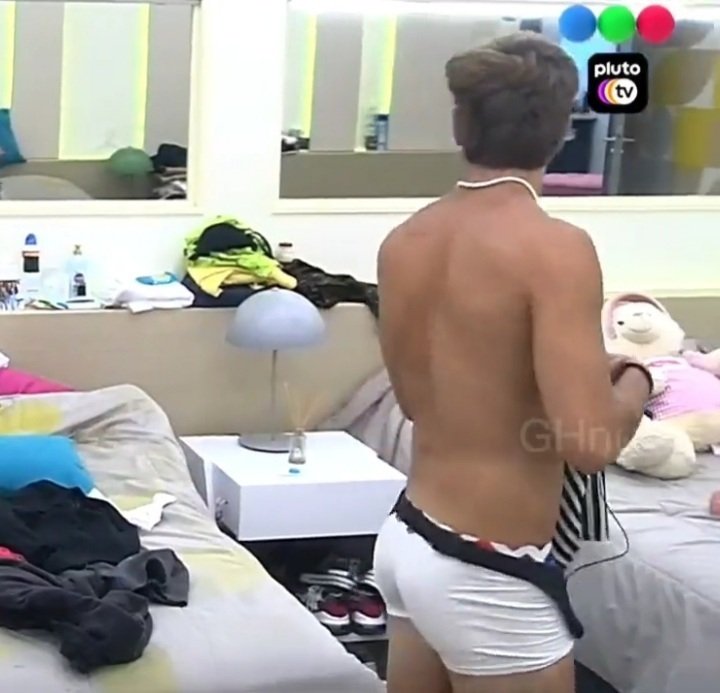 ethanbrucks18's tweet photo. Esa colita esta para hacerle un monumento y mandarle lengüita por horas 👅💦 https://t.co/uDFjXmeDL3