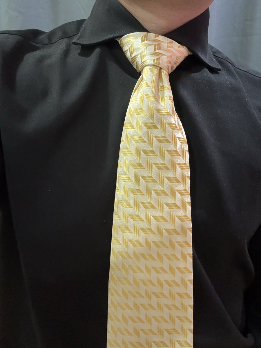 Blank5White's tweet photo. Today ootd
这条又粗又长又宽又厚👔 https://t.co/WmtKlJtxvN