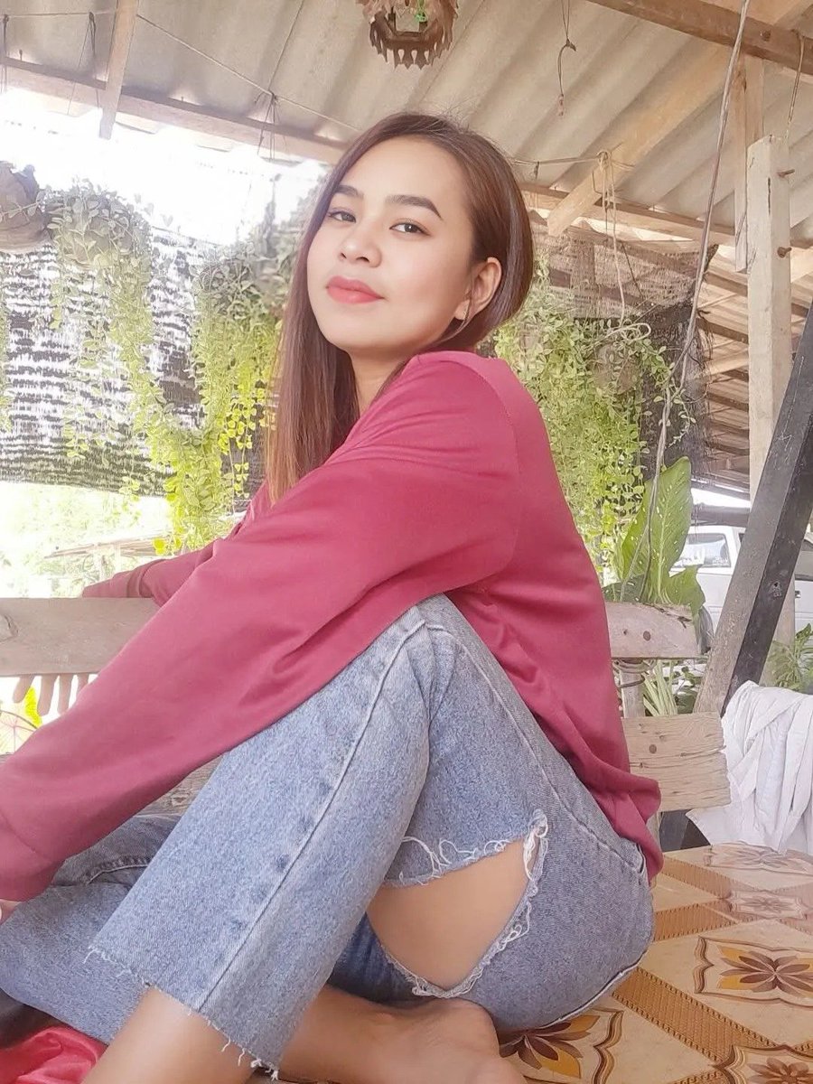 chbkw258683's tweet photo. กลับบ้านก่อนนะ #ก็ลมมันเย็น😅 https://t.co/arkdCXyyws