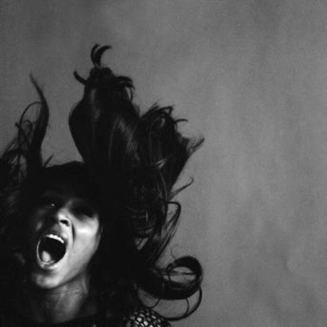 womensart1's tweet photo. Portrait of singer and actress Tina Turner (1969) (by photographer J. Robinson) #WomensArt https://t.co/3vM8MWiGdu