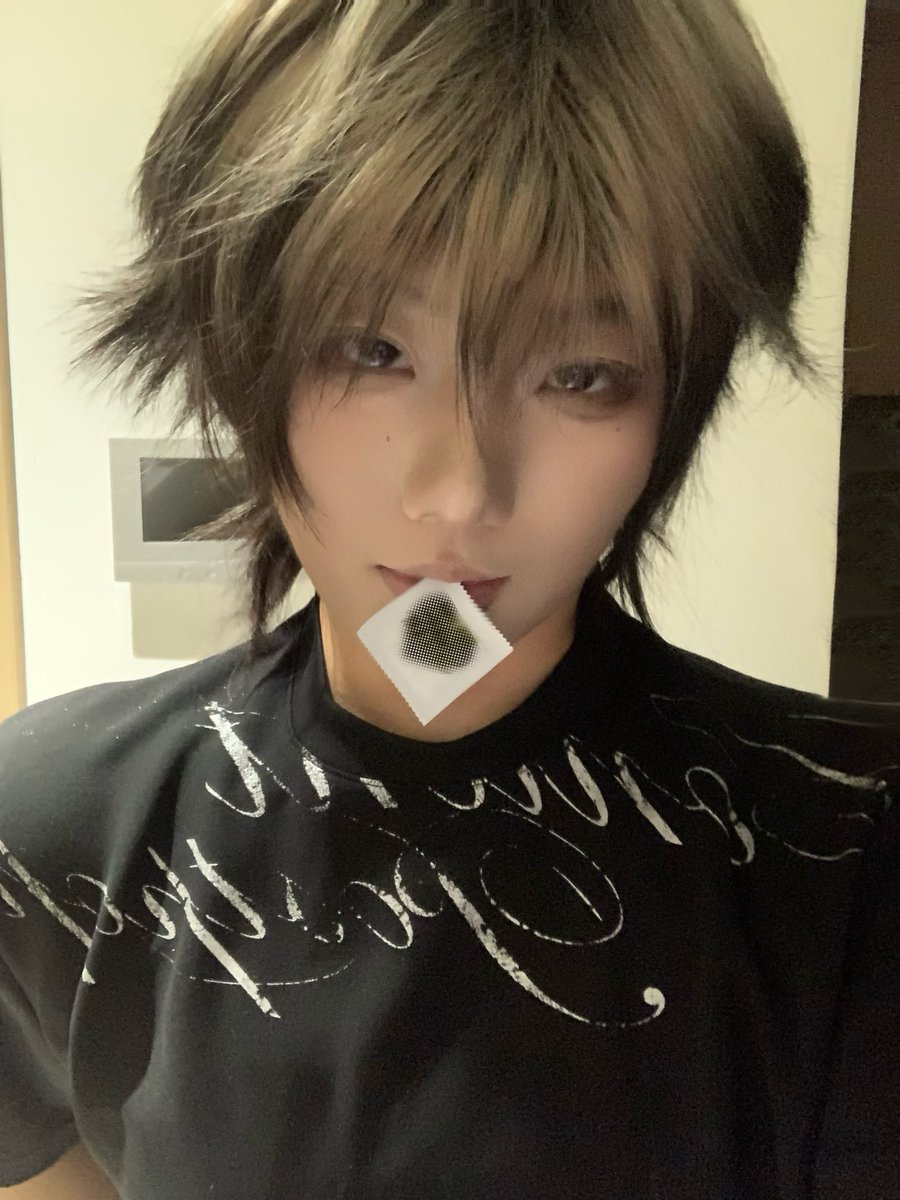 1198835Shendkd's tweet photo. 有姐姐想跟我一起使用吗
#wlw  #女同 #拉拉 #p https://t.co/qUMMydYusR