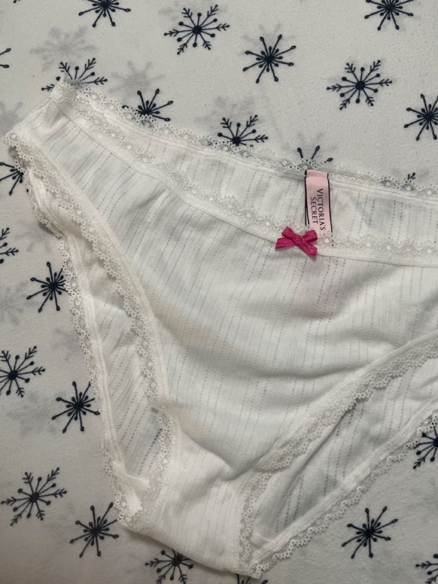 blackmonnic's tweet photo. Surprise gift from my lil bunny. 🐰💗  @dollescentyrj https://t.co/buPw3ziruT