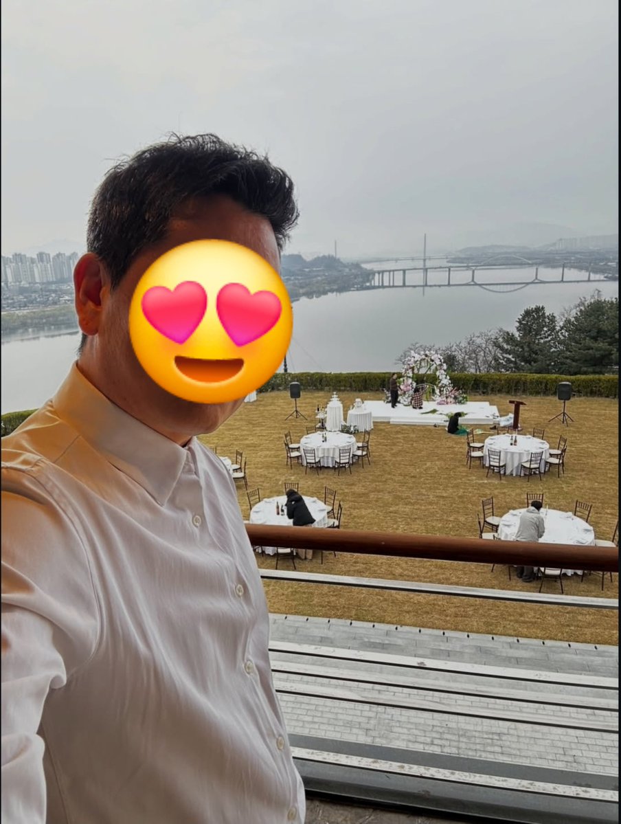 UnovaReshiram's tweet photo. Based on a behind-the-scenes photo shared by one of the supporting actors, it looks like there's a wedding or engagement scene. Could Gang Uk and Yeo Ri actually have an engagement scene? #SpookyInLove  #ParkEunBin #YangSeJong https://t.co/4mQuTUerzR