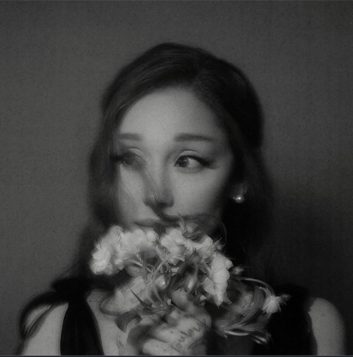 glindaupland's tweet photo. ariana grande, this is your best album yet. thank you for being so honest and transparent with us. the lyrics, the instrumentals, the aesthetic - everything is perfect. 

this is definitely your most daring and experimental project yet. we are so grateful. we love you, so much. https://t.co/2ycsooesLk