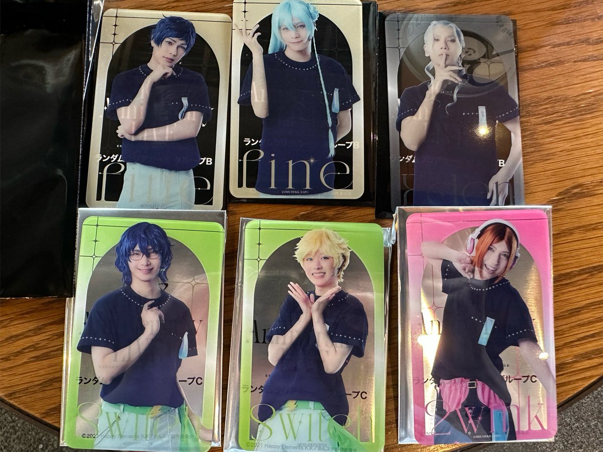 kit_trhk's tweet photo. 【交換】あんステ　舞台　あんさんぶるスターズ　THE STAGE -10th Anniversary Live-  グッズ　ランブロ　ブロマイド　クリカ

【譲】
ランブロ 凪砂 桃李 宙 嵐
クリカ 弓弦 渉 凪砂 ひなた つむぎ 宙

【求】
茨 夏目

本日16時頃まで秋葉原手渡しor7日までの郵送or7日現地での交換希望
同種交換希望 https://t.co/FZeV5sPQkp
