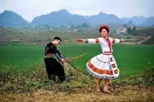 RegineErnooc's tweet photo. 心にある高揚感は、誰かに伝えるべきなのか、それとも自分だけのものとして隠しておくべきなのか。皆ならどうする https://t.co/Banm4PaE8F