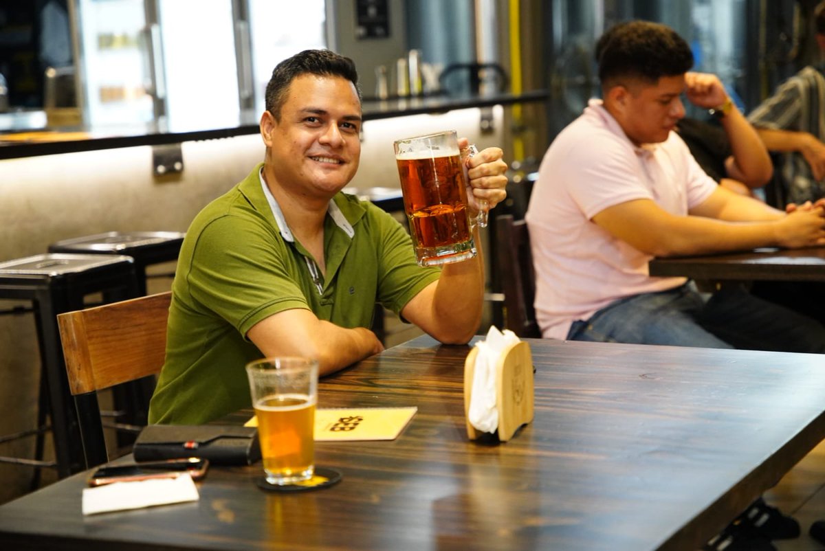 bitdriver_sv's tweet photo. Concluimos con un meetup, con la gente de @SatoshiEvents, hablamos de bitcoin, de préstamos respaldados, hicimos comunidad 

Gracias a nuestro sponsor @hodlwithLedn https://t.co/Hah0ICQ1e4