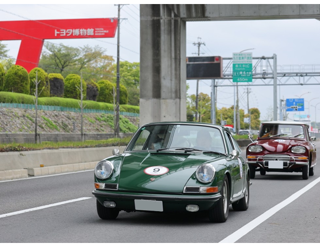 TOYOTA_AM's tweet photo. 8/5(水)よりパレード参加車両募集開始
― 第36回クラシックカー・フェスティバル －

第36回トヨタ博物館クラシックカー・フェスティバル（11月15日開催）の参加車両を下記のとおり募集いたします。長く大切に乗り継がれてきた愛車でご参加いただけるオーナーの皆さまからのご応募をお待ちしております。

・募集期間：8/5(水)～15日(土)
・対象車両：1996年以前に生産された国産車・輸入車

その他詳細・ご応募はこちらから↓↓
URL：https://t.co/uwpsC78N6K