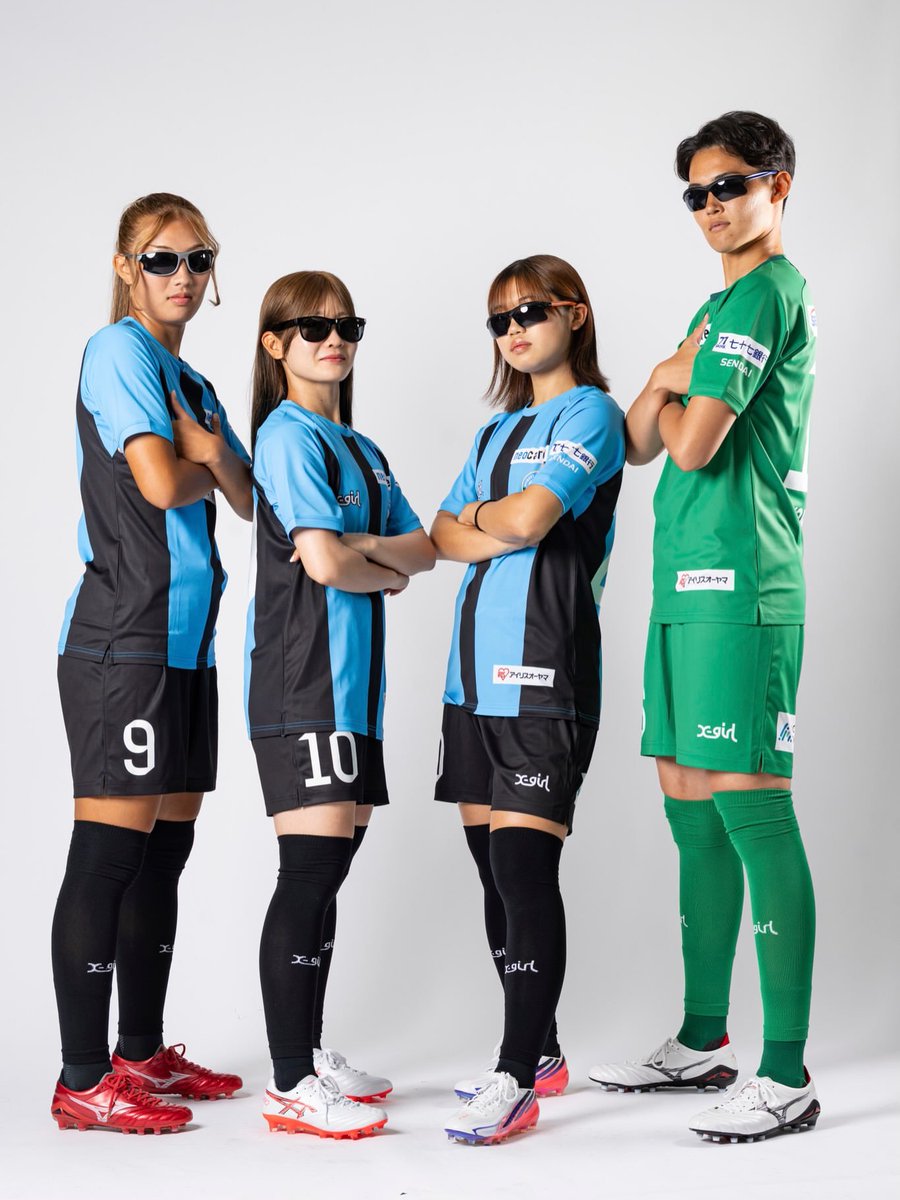 eriksson520's tweet photo. @Luminous041015 
😎😎 😎😎 https://t.co/DYYFNvSJDt