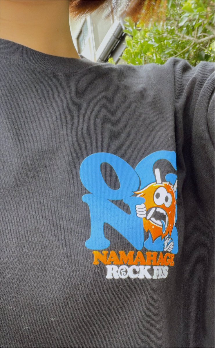 sa_snoopy04's tweet photo. 男鹿フェスから1週間経つの考えられん
今日は男鹿フェスとロリクレのコラボT着て出勤^_^
これかわいすぎる https://t.co/fP5NfE3vg3