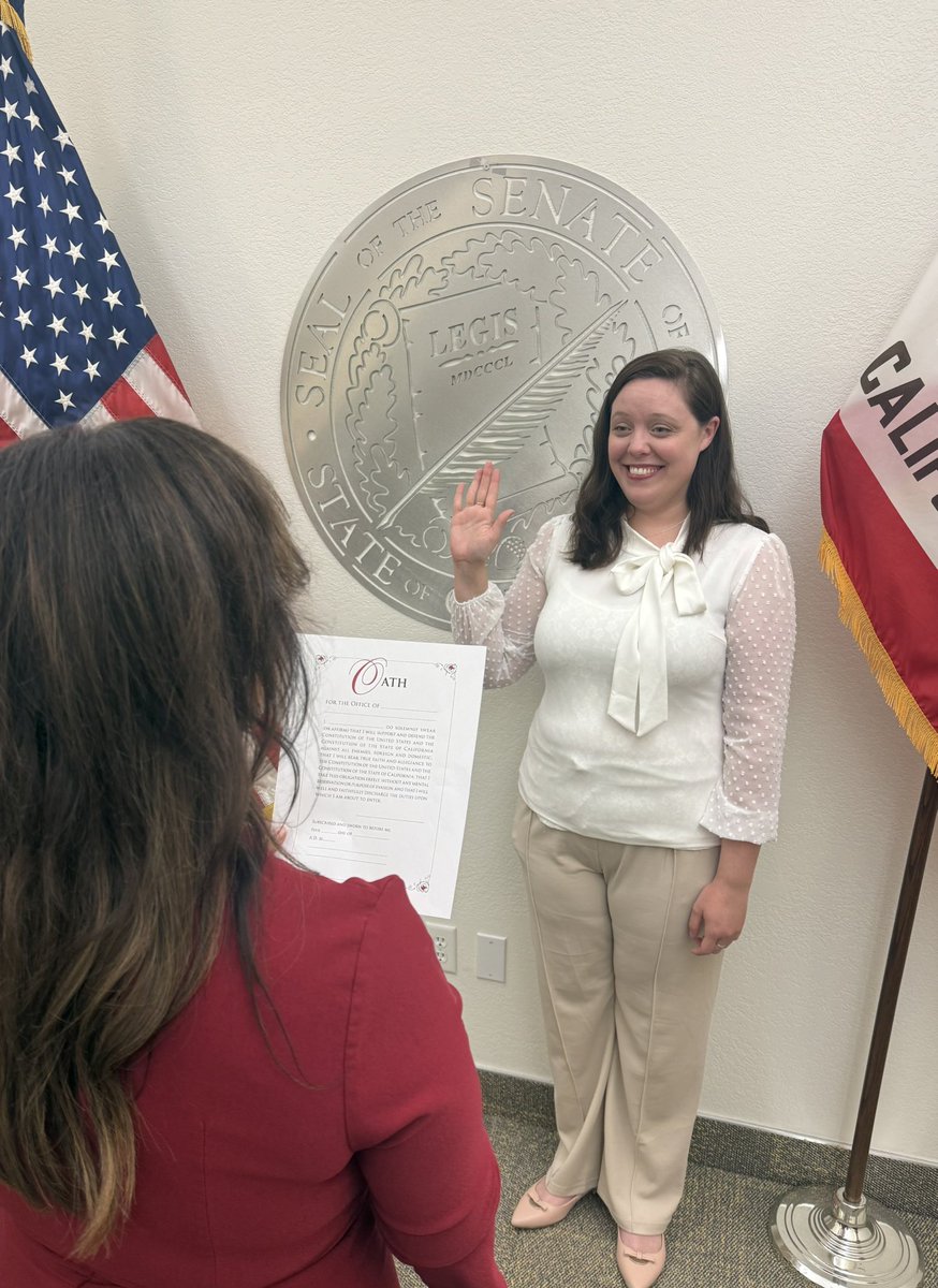 SenOchoaBogh's tweet photo. I’m excited to welcome Jessica Jones to #TeamOchoaBogh as the newest member of our District Office staff!

Jessica took the oath of office today and I look forward to the great work she’ll do serving the residents of #SD19. Please join me in welcoming her to the team! #CASenate https://t.co/eV6ShdKHxI