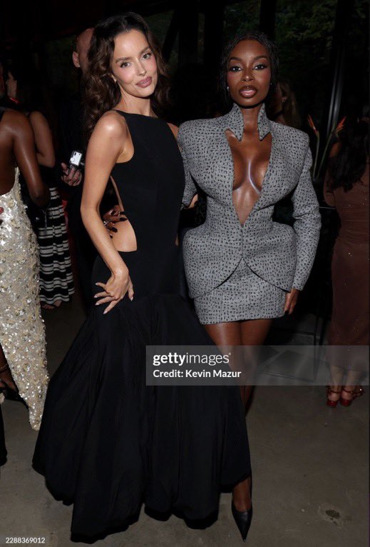 CarthenCrave's tweet photo. Olandria stuns with Maura Higgins at the 2026 TIME100 Creators Event!

#OlandriaxTime100 #OlandriaxMugler https://t.co/TpgjLPpN6w