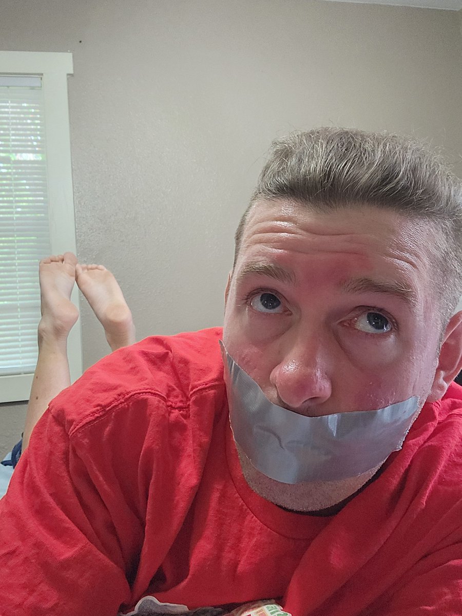 HeartfellaH's tweet photo. So....Why is there #tape over my mouth again?? 🤐🤷♂️
#malebondage #bondage #gagged #tapegag #gagtalk #feet #soles #malefeet #malesoles #dirtyfeet #dirtyboy #dirtysoles #silvertape #malemodel #fetish #lipimprint #whoseholdingthecamera https://t.co/oj3qFUdt83