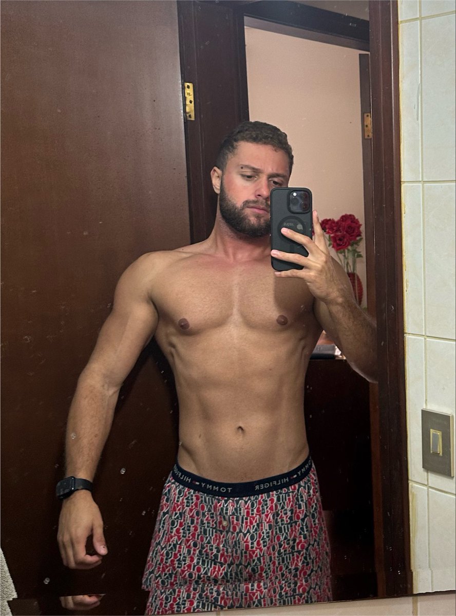 masterbluntt's tweet photo. Eu mando e tu obedece, otario 🫵🏻😵‍💫 https://t.co/dbeQKtxzfR