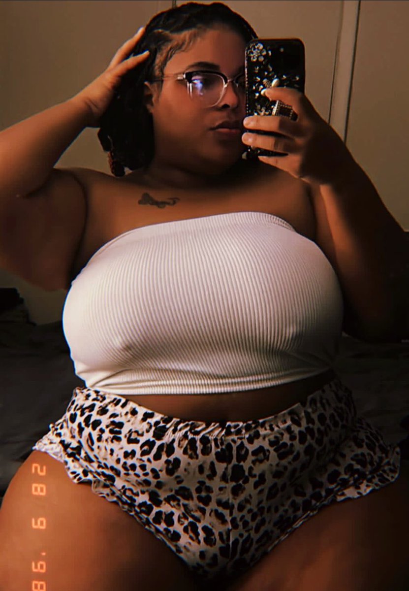 TwoPoundxx's tweet photo. Let’s FaceTime? https://t.co/cWcDWQMPsu