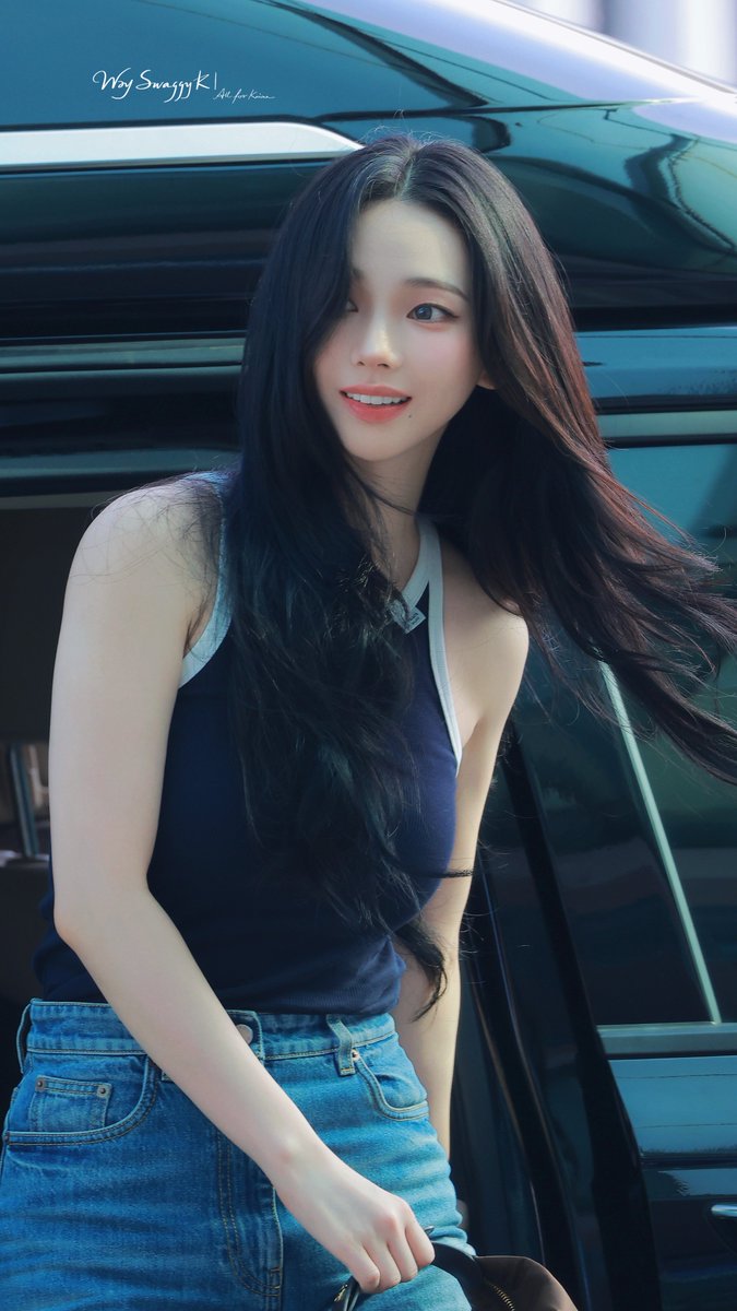 WxySwaggyK's tweet photo. 260731 ICN
#aespa #에스파 
#Karina #카리나 #劉知珉 #カリナ #柳智敏 https://t.co/W2cI5hCQPH
