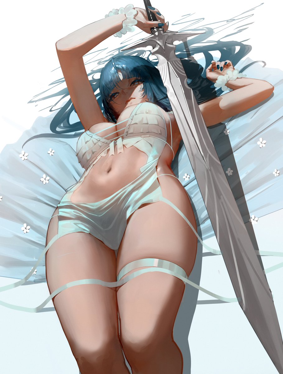 Ganet_p's tweet photo. Dress and sword https://t.co/UZyLiRt1ks