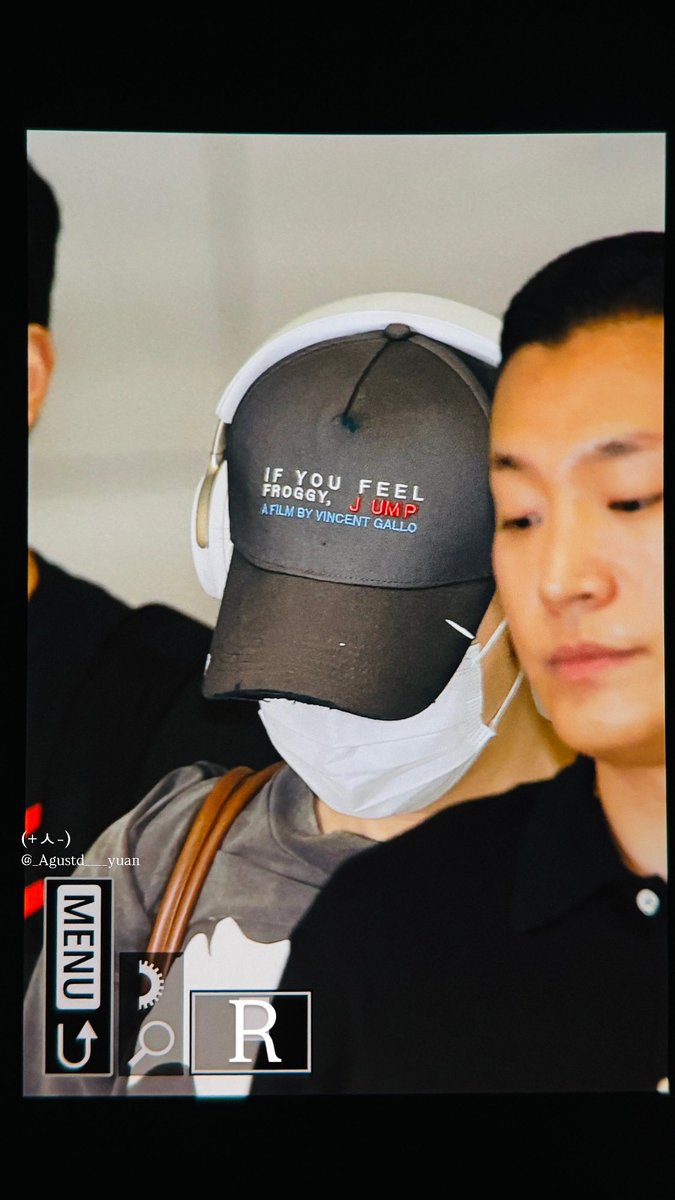 _agustd____yuan's tweet photo. 260731 SUGA ICN 인천공항 출국

Pre.

#SUGA #YOONGI #슈가 #윤기 #AGUSTD
#BTS #방탄소년단 #방탄소년단슈가 @BTS_twt https://t.co/So3oLKZ9mu