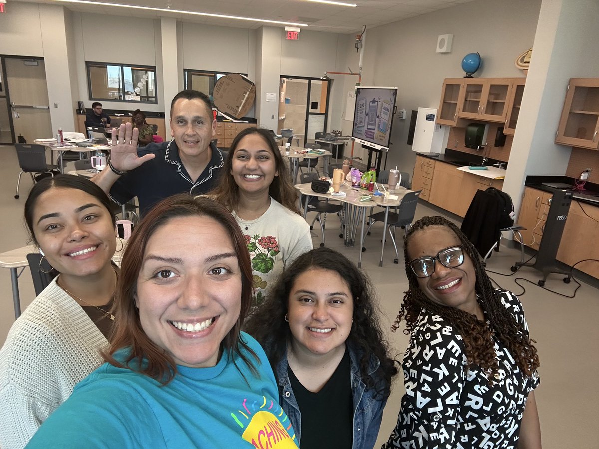 DaniMEducates's tweet photo. My favorite summer photo album? @MaryHolleyElem1 teachers at PD! Thank you for choosing growth, learning, and excellence! Our students are lucky to have you! 
#HolleyPride
#AlwaysLearning
@FortBendISD 
@Maestra_Yousef https://t.co/FNYAy8HeS2