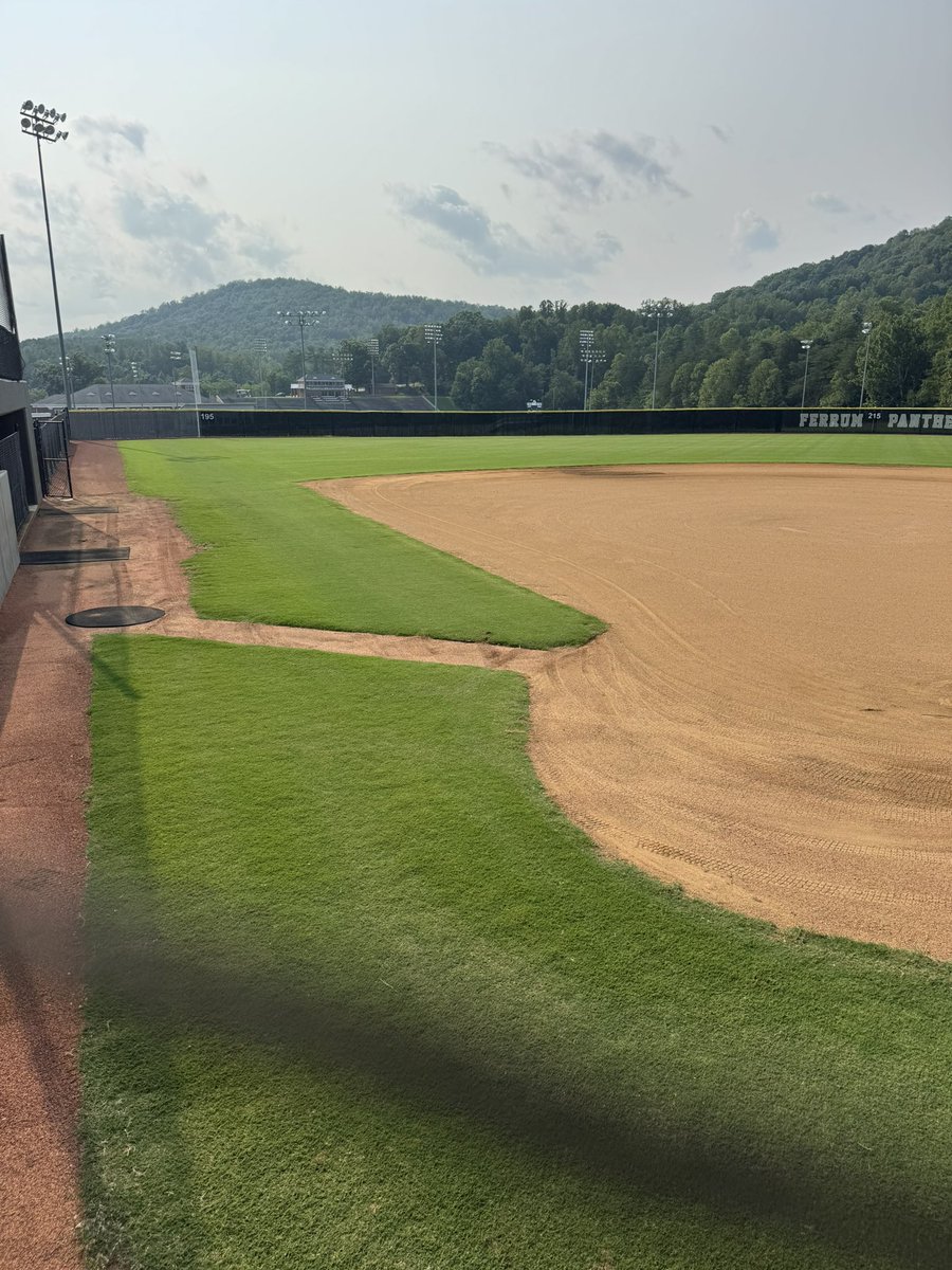 campb37735's tweet photo. Doing a field maintenance this week. https://t.co/C9JmYZ7oZn