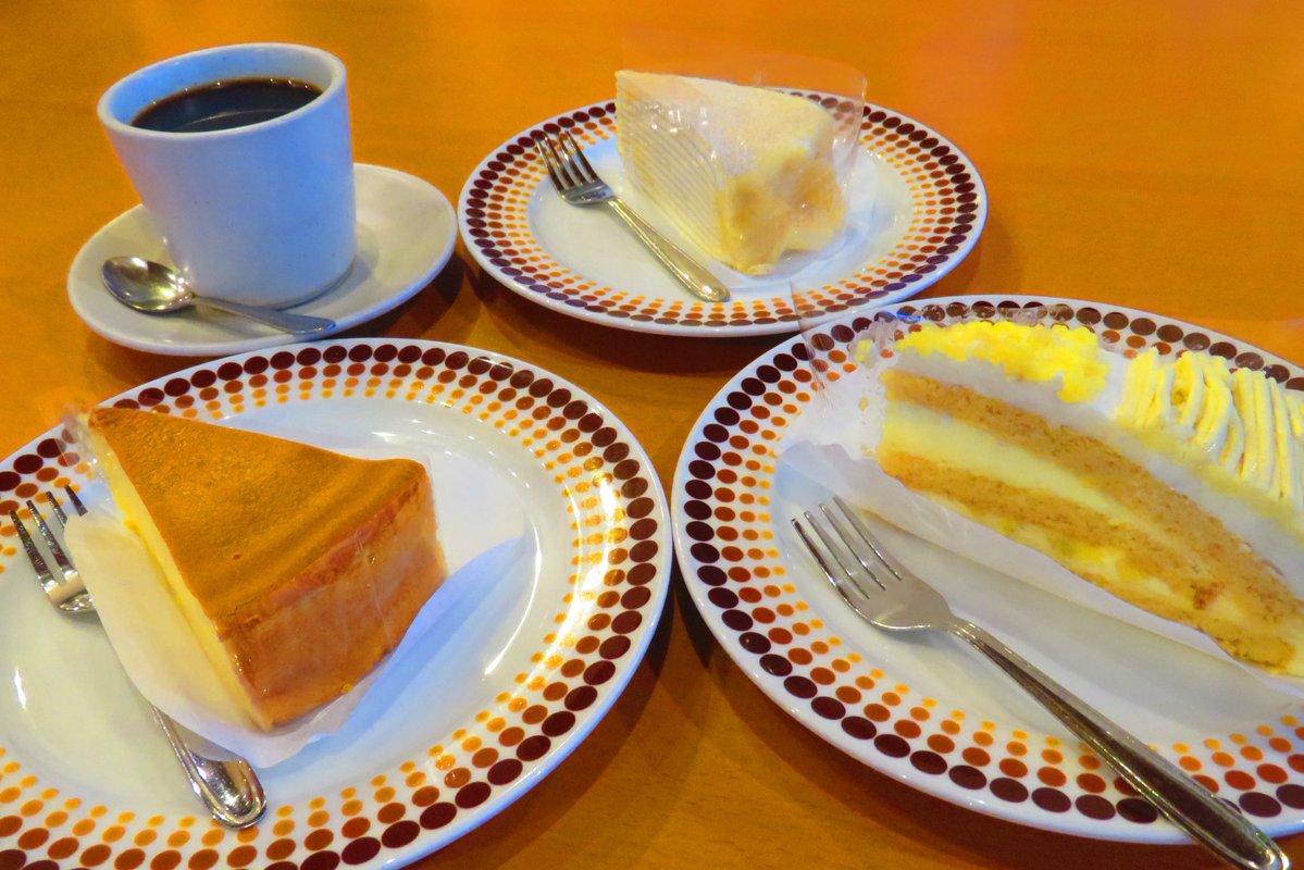 HakoneFUJIVIEW's tweet photo. 7月31日(金)
おはようございます！
冷たい風で涼しい芦ノ湖スカイラインです♪ 本日も17時まで営業します🈺　皆さんのご来店をお待ちしてます☆ #いまそら #箱根 #フジビュー https://t.co/CIRXoYkROb
