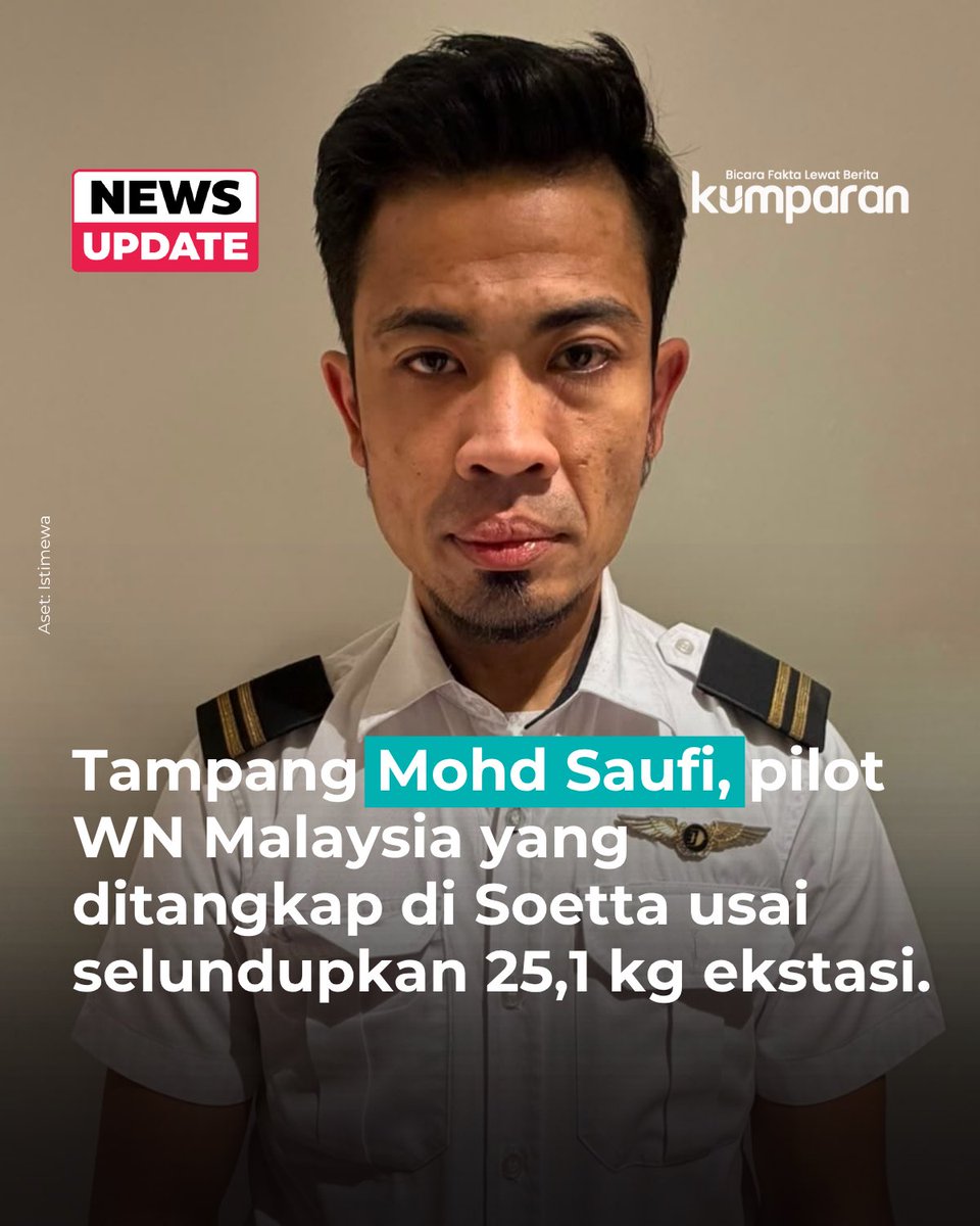 kumparan's tweet photo. Seorang pilot berkewarganegaraan Malaysia berinisial Mohd Saufi bin Othman ditangkap usai diduga menyelundupkan 70.114 butir narkotika seberat sekitar 25,1 kilogram serta narkotika jenis lain melalui Bandara Internasional Soekarno-Hatta, Tangerang. Penangkapan dilakukan setelah petugas Bea Cukai mencurigai koper milik pelaku saat pemeriksaan X-ray di Terminal 3 Kedatangan Internasional.

Setelah koper diperiksa, petugas menemukan 14 bungkus besar dan satu paket lainnya berjsi narkotika. Berdasarkan pemeriksaan, tersangka dijanjikan upah sebesar 50.000 ringgit Malaysia untuk membawa narkotika tersebut ke Jakarta sebelum nantinya diambil seseorang di sebuah hotel.

“Sampai di Jakarta tersangka Saufi nanti akan diarahkan oleh seseorang (diduga berdomisili di Malaysia) bahwa akan ada orang yang akan ngambil ke hotel (penginapan),” kata Direktur Tindak Pidana Narkoba Bareskrim Polri Brigjen Eko Hadi Santoso, Kamis (30/7).

Polisi juga menduga Saufi telah tiga kali terlibat dalam penyelundupan narkotika. Hasil tes urine menunjukkan tersangka positif narkoba. Saat ini Saufi telah ditetapkan sebagai tersangka dan ditahan di Rutan Bareskrim Polri.

📸: Dok. Istimewa.

Baca selengkapnya dengan klik link di bio. Cari tahu berita update lainnya dengan download aplikasi kumparan di App Store atau Google Play. 

📝: newsupdate | update | news | oneliner | R158 | E203

#bicarafaktalewatberita #kumparan