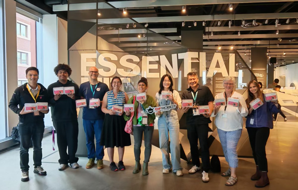 dfrobotcn's tweet photo. #FAB26 Conference Day 4: 18 more Maqueen robots are heading to @MITMuseum’s Maker Hub.

After this week’s summer camp, the museum will add 8 units to its programs and DFRobot will contribute 10 more, giving more young makers room to build, code, and race.

#MakerEducation https://t.co/S1RYoP6taj
