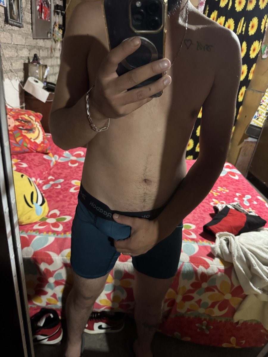 GarcaLa3's tweet photo. @AlFaHotwife @AlbertoNauc @lobito_feroXXX @Zc_Caballero @Straffoncdmx Tengo 25 😅 https://t.co/Zl2WzT16kQ