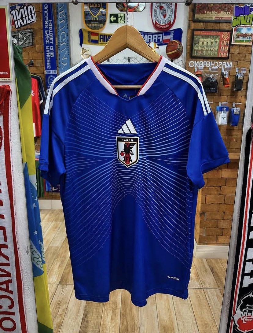 OrionFut's tweet photo. links atualizados das QUATRO melhores opções do Japão q eu sei q vcs gostam! 🇯🇵

🛒 Mercado Livre: 
- Opção 1 (Oversized - camisa bringback remixed)
🔗 https://t.co/UkKj0Ncs9N

- Opção 2 (Camisa I - 2026/27)
🔗 torcedor: https://t.co/i84bnvkFjn

- Opção 3 (Camisa II - 2026/27)
🔗 torcedor: https://t.co/3MeMumguvA
🔗 jogador: https://t.co/KPymDbV15N

- Opção 4 (Camisa II - manga longa)
🔗 https://t.co/fXgBzZqQgP

🇹🇭👀
