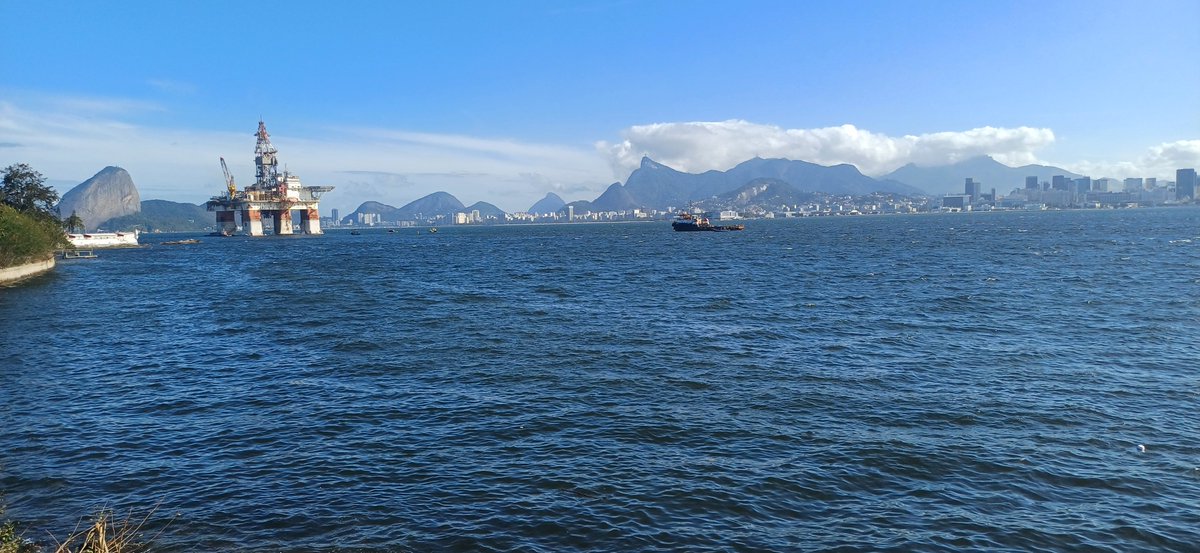firstseakeen's tweet photo. vista do dia de hoje https://t.co/xjxniJ2T3I